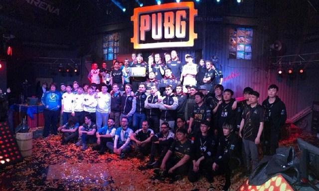 正是凭借着 正是凭借着