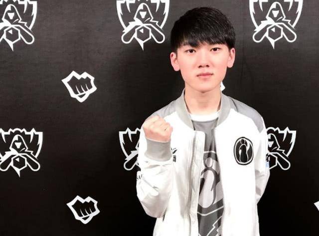 展现出了强 展现出了强