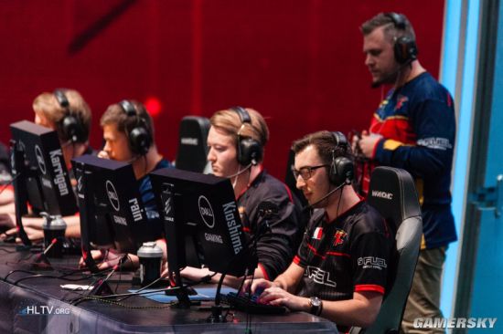 坛顶级前锋 坛顶级前锋